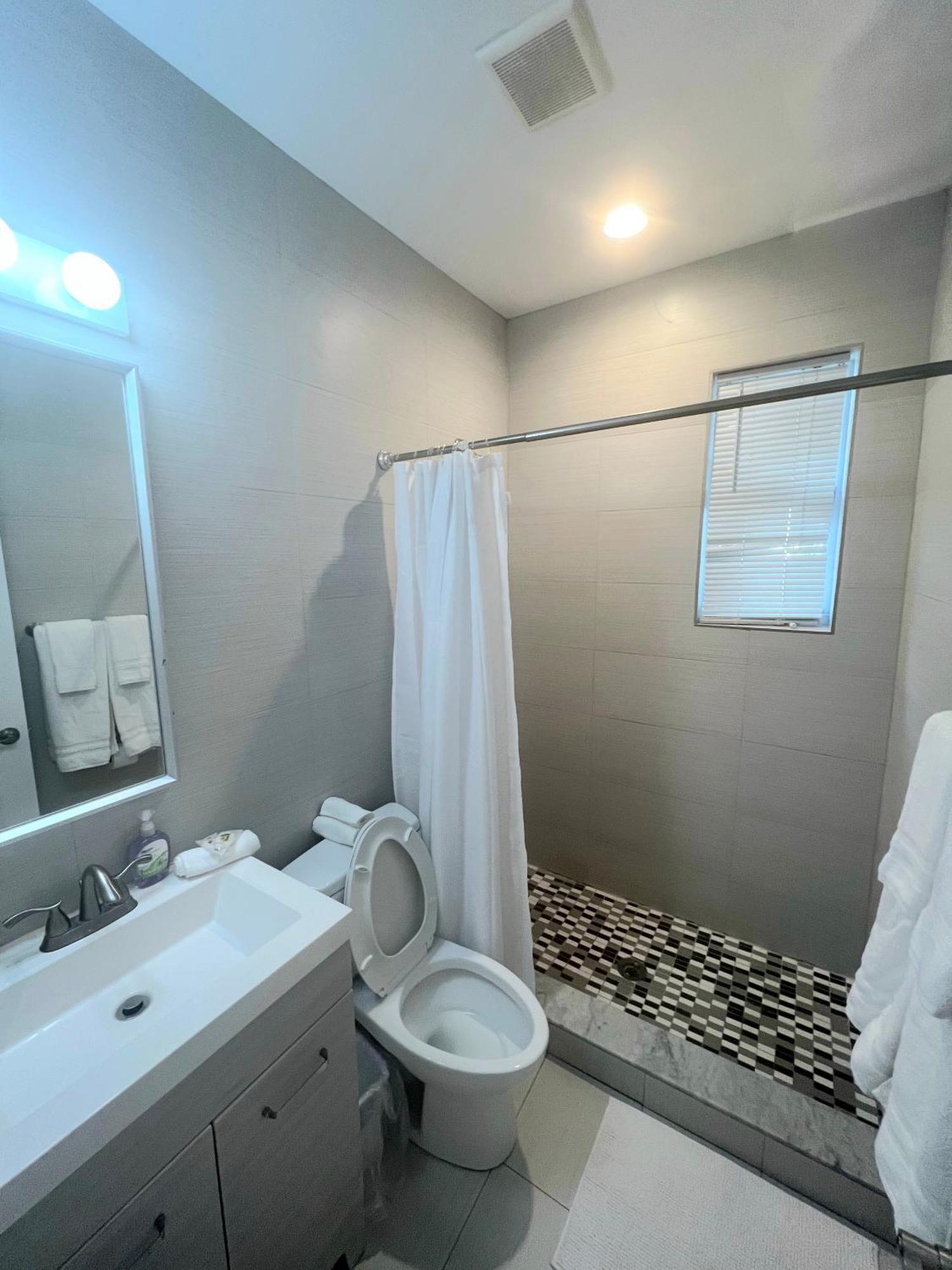 The Pearl Beachside Apartments On Hollywood Beach Ruang foto